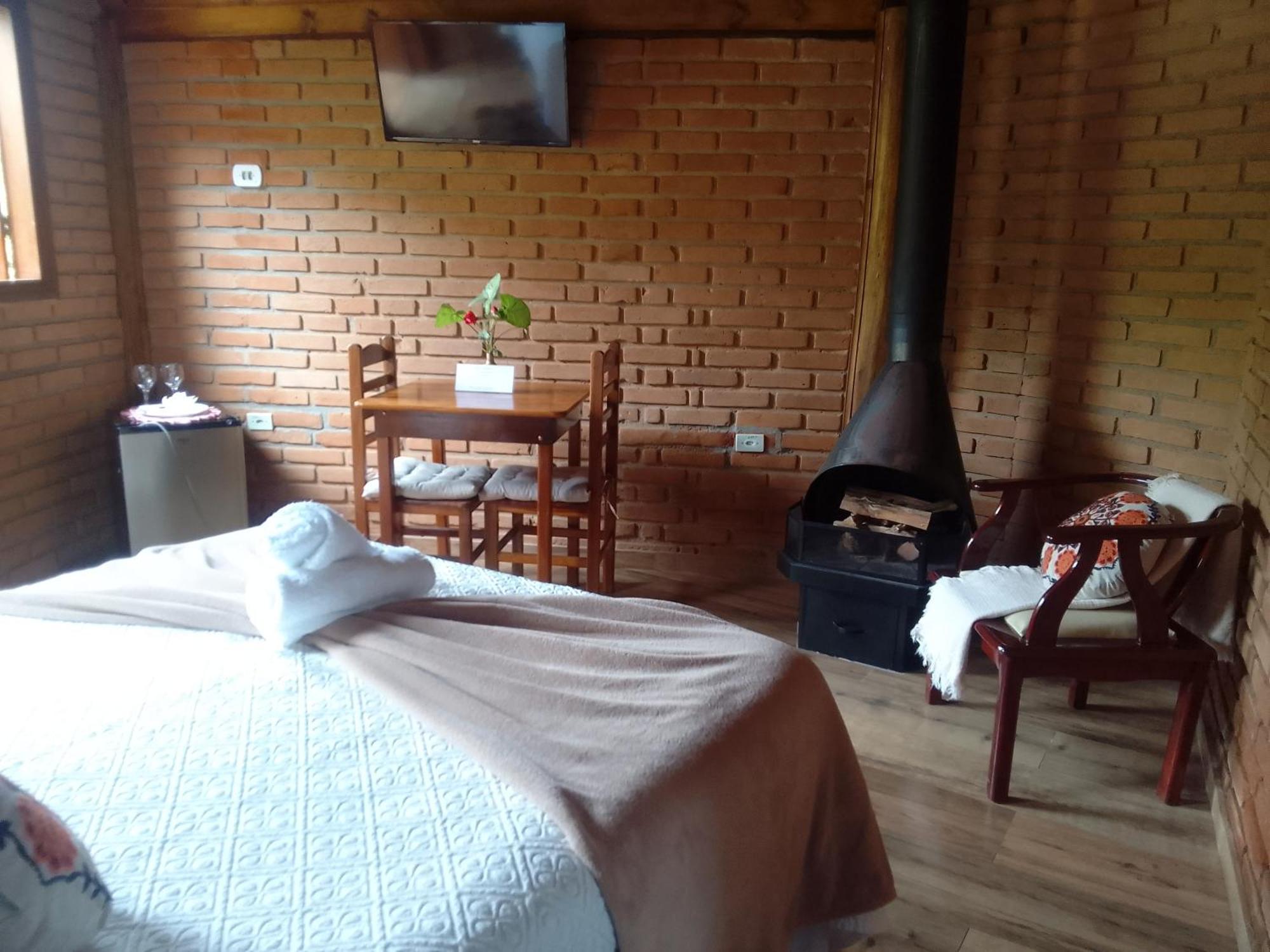 Pousada Refugio Sol E Brisa São Bento do Sapucaí Esterno foto